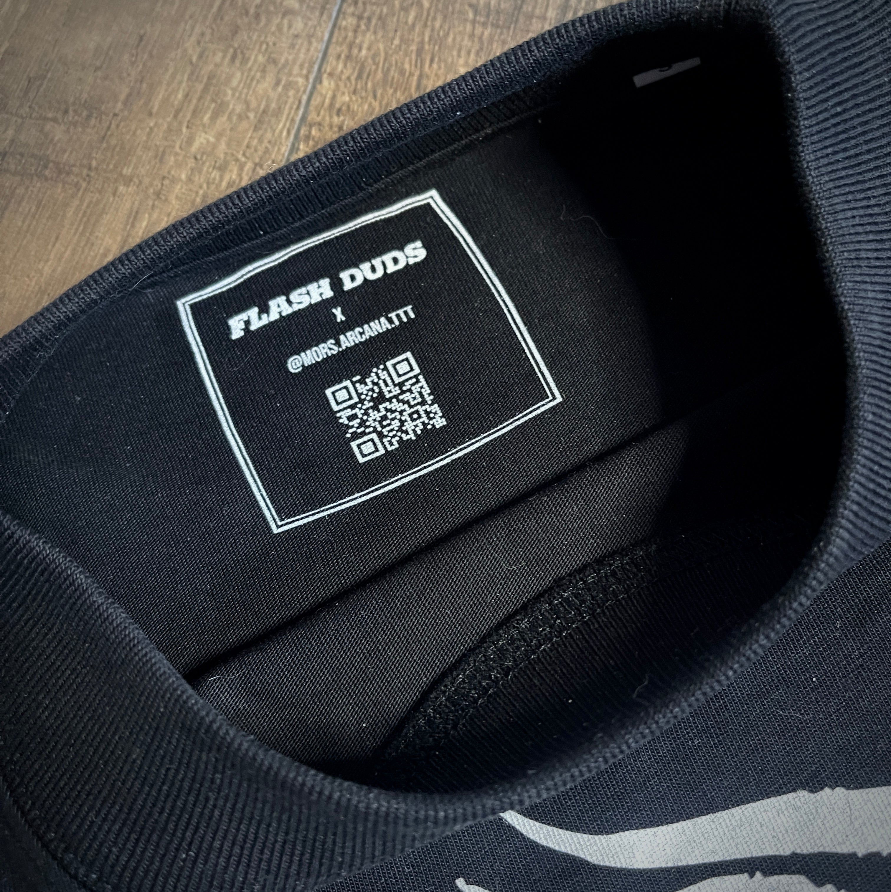 Collection MORS ARCANA - T-shirt oversize "Scorpio" - Noir